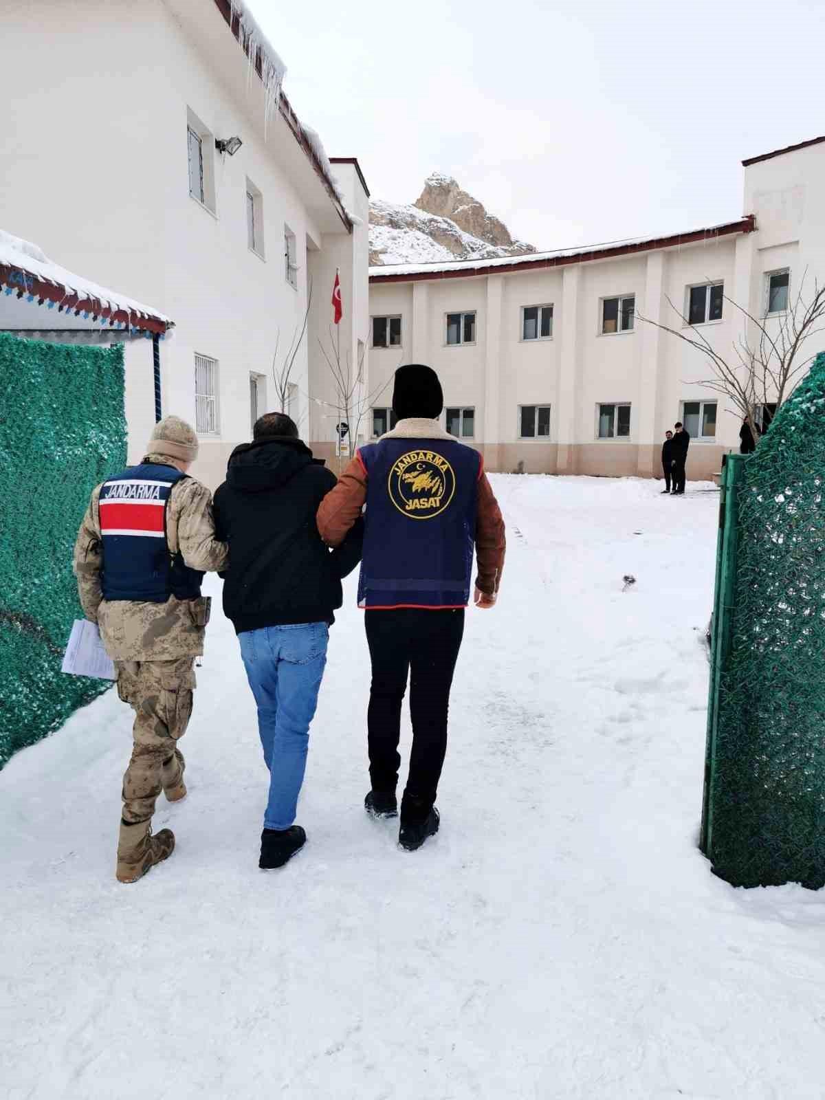 Ağrı\'nın Doğubayazıt ilçesinde firari şüpheli yakalandı