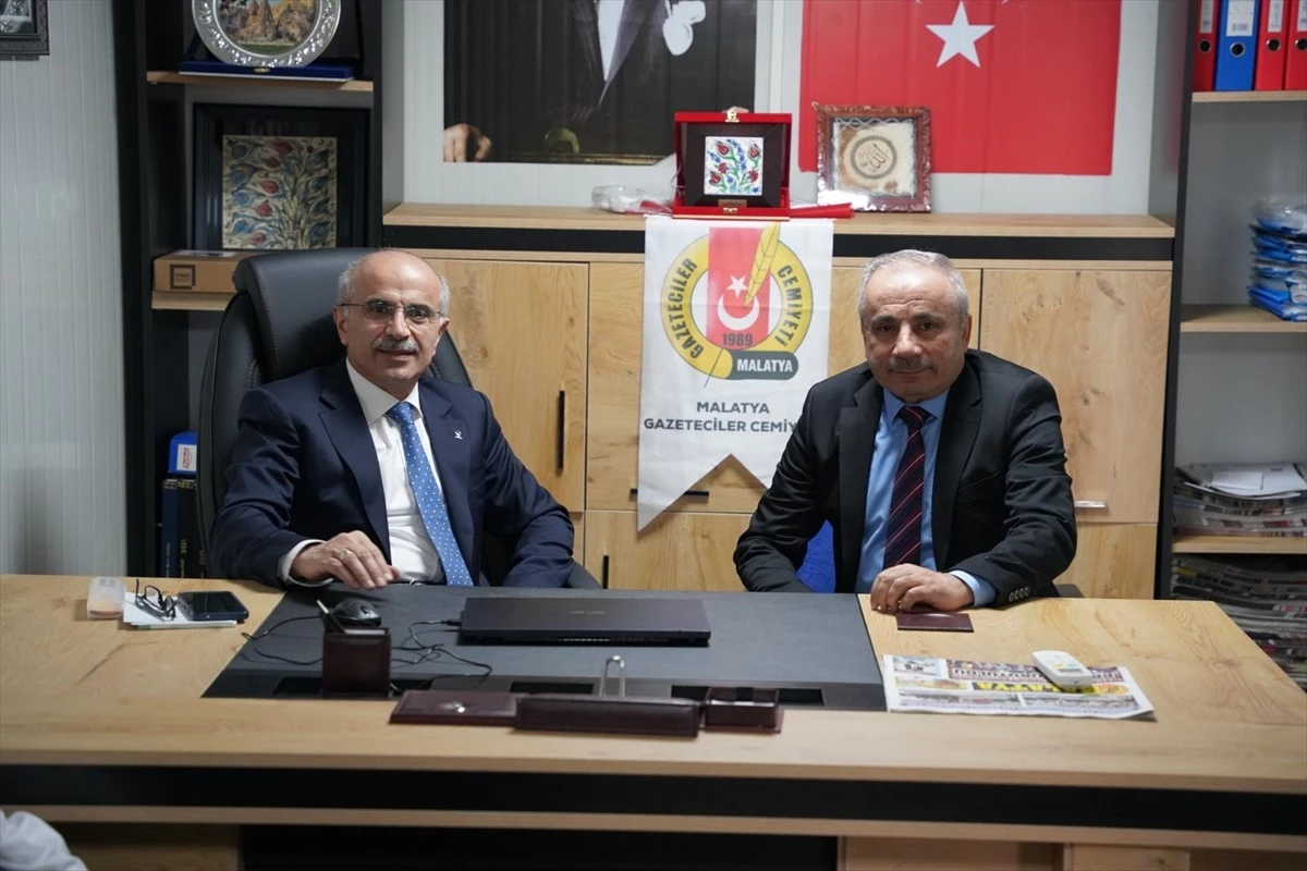 AK Parti Malatya Büyükşehir Belediye Başkan Adayı Sami Er, Depremzedeleri Ziyaret Etti