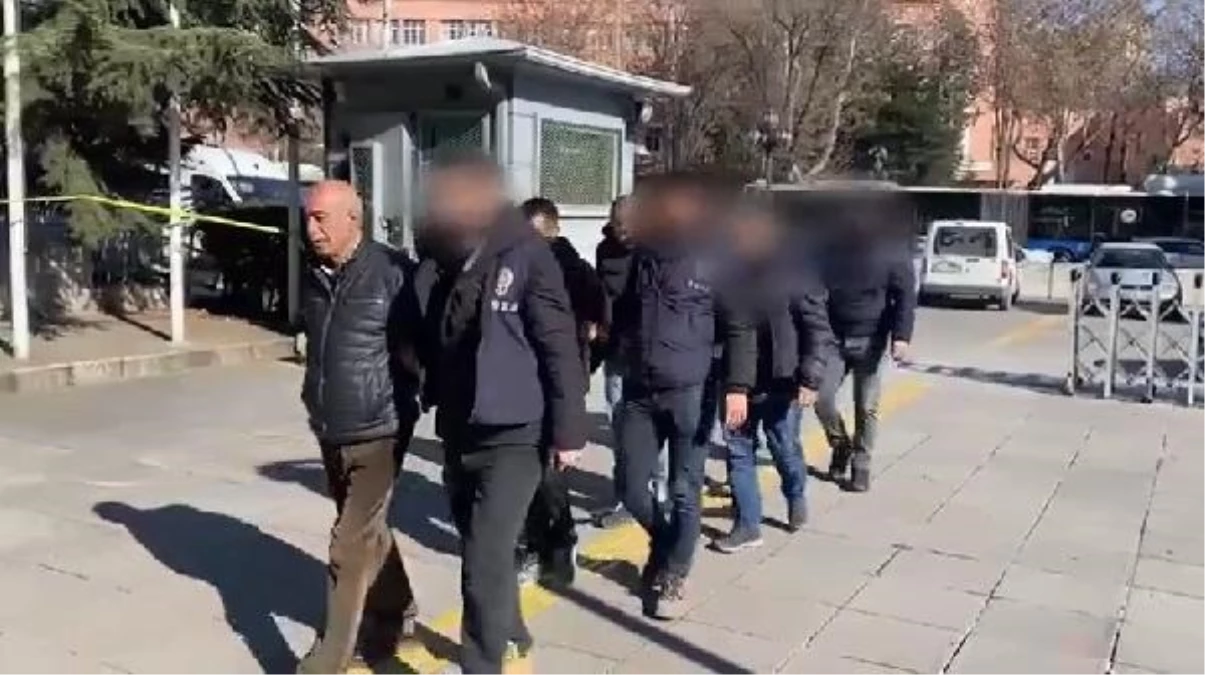 Ankara\'dan Çalınan Otomobil İzmir\'de Yakalandı