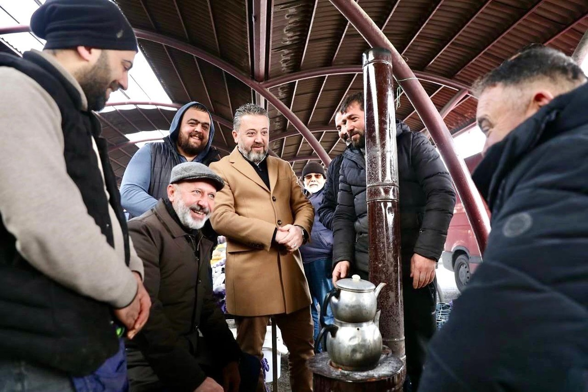 Kocasinan Belediye Başkanı Pazarcı Esnafını Ziyaret Etti