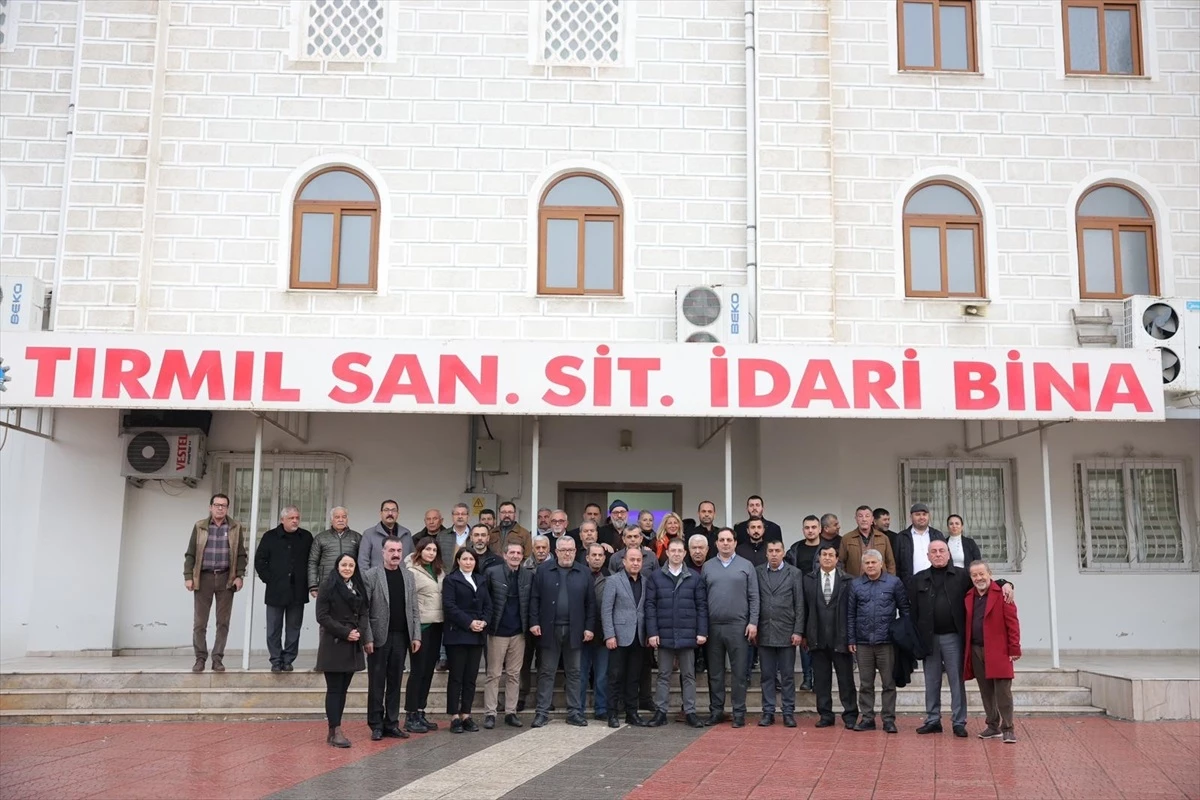 Cumhur İttifakı\'nın Mersin Büyükşehir Belediye Başkan adayı Serdar Soydan, sanayi esnafıyla bir araya geldi