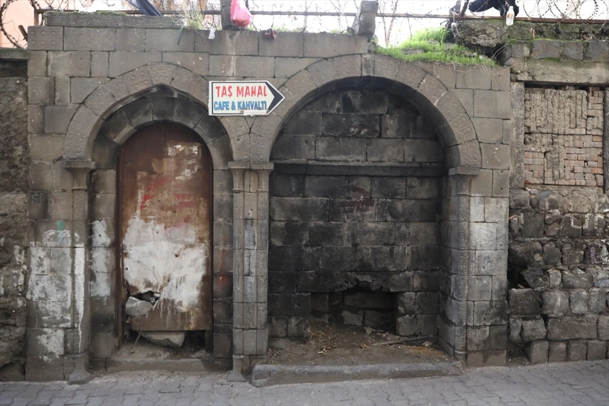 Diyarbakır Büyükşehir Belediyesi, tarihi çeşmeleri restore ediyor