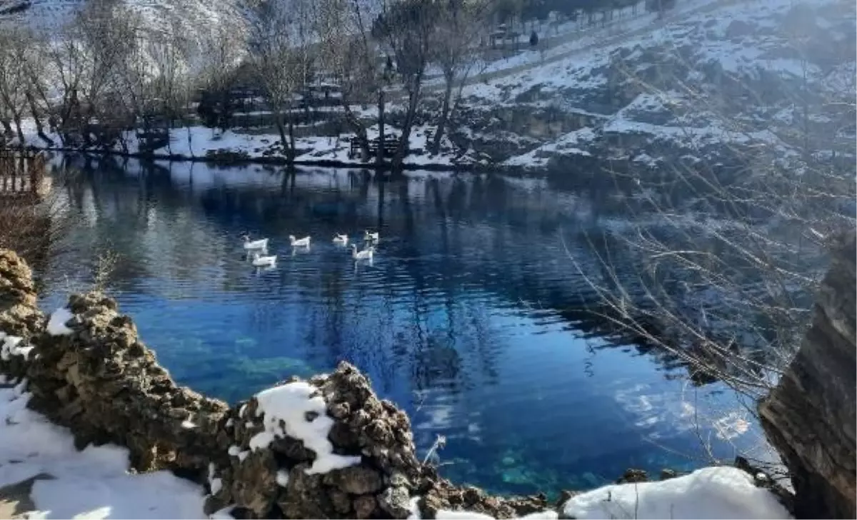 Gürün\'deki Gökpınar Gölü\'nde Eksi 7 Derecede İrtifa Dalışı Yapıldı