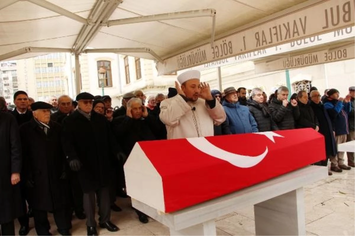 Eski Ulaştırma Bakanı Mustafa Aydın Aysan\'ın cenazesi defnedildi