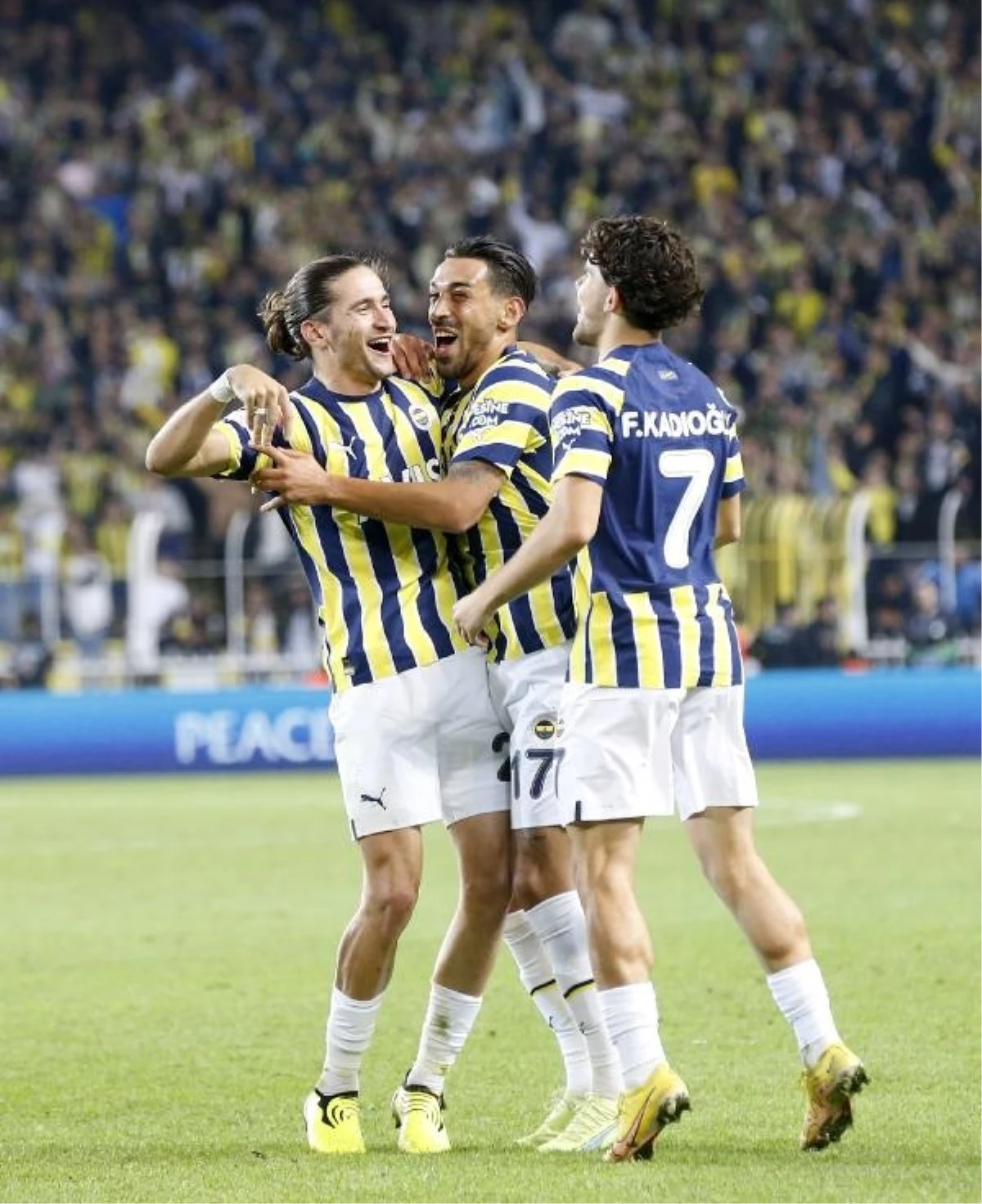 Fenerbahçe, Miguel Crespo\'yu Rayo Vallecano\'ya kiraladı