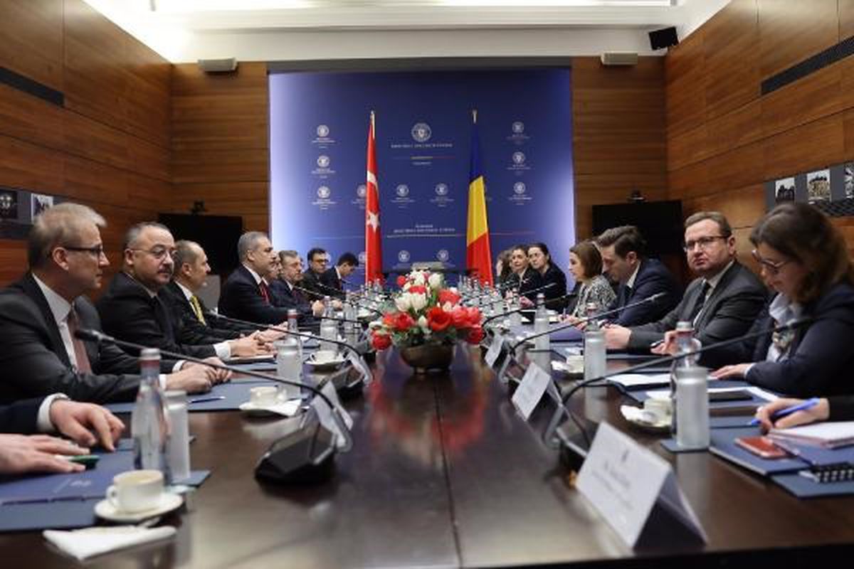 Dışişleri Bakanı Hakan Fidan, İsrail\'i Uluslararası Adalet Divanı\'nın kararına uymaya çağırdı