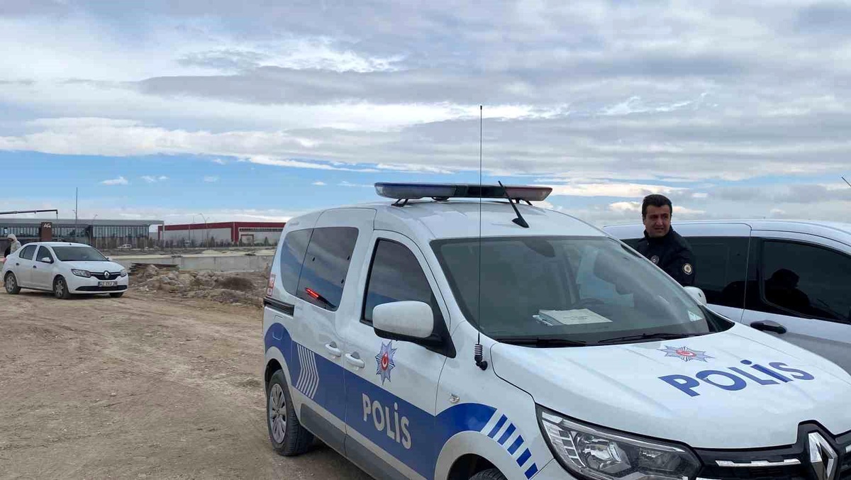 Konya\'da Polis Kovalamacası: Şüpheliler Yakalandı