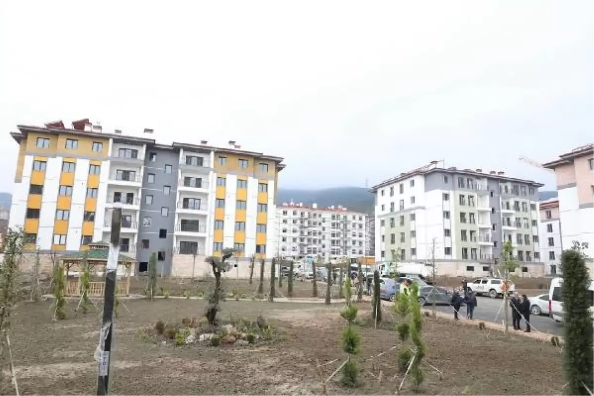 İçişleri Bakanı Yerlikaya, Hatay\'da incelemelerde bulundu