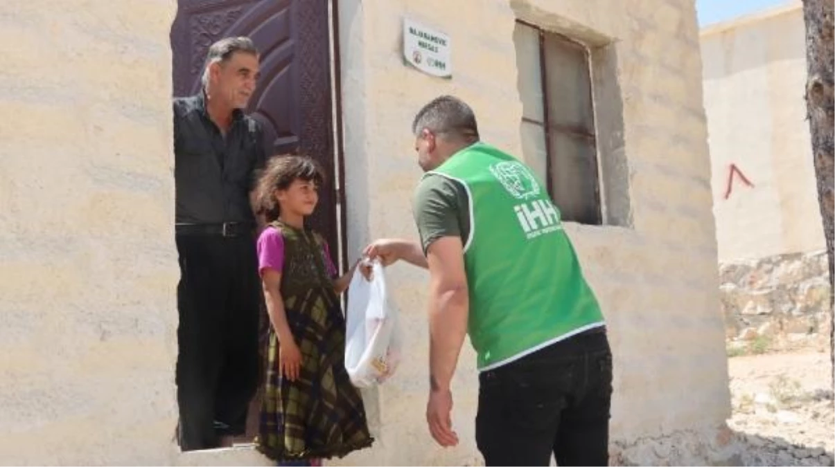 İHH, 2023 Yılında Suriye\'ye 42 Bin Ton İnsani Yardım Malzemesi Ulaştırdı