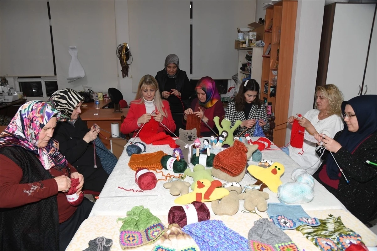 Isparta\'da depremden etkilenen çocuklara yardım projesi başlatıldı