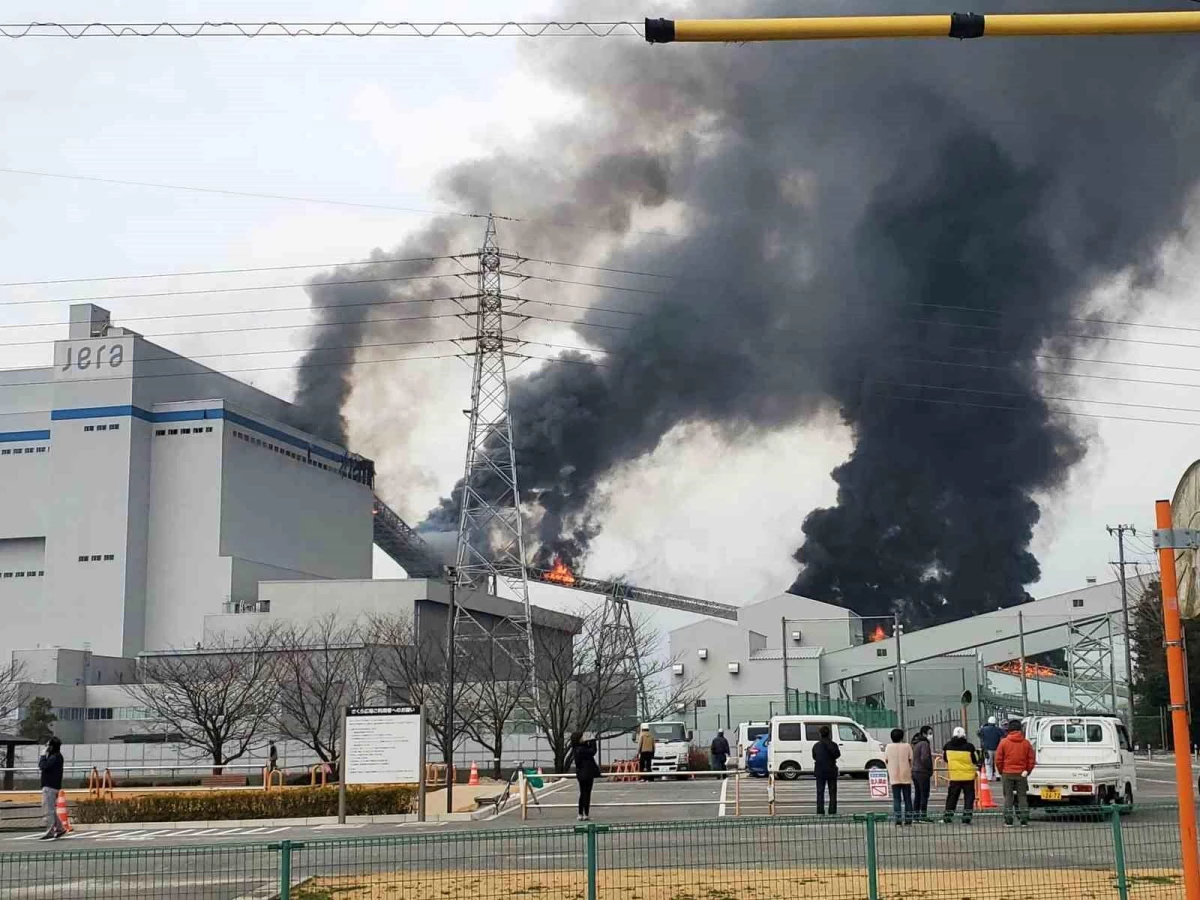 Japonya\'da bir termik santralde patlama meydana geldi