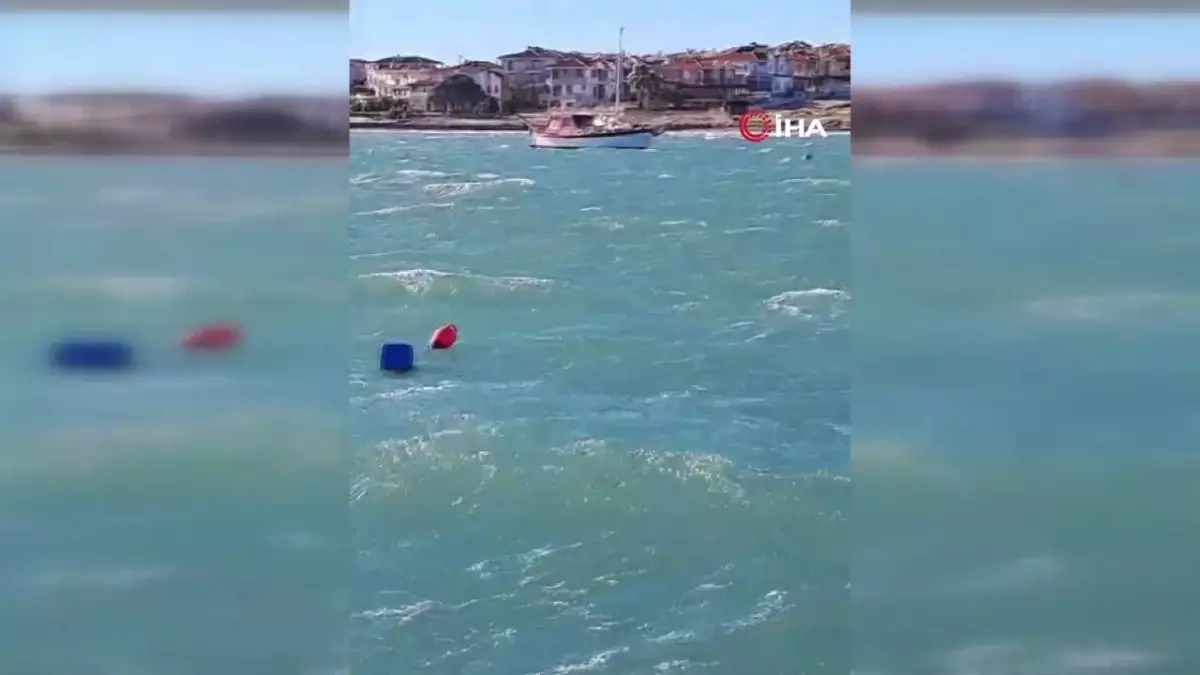 Kuvvetli fırtına tekneleri batırdı