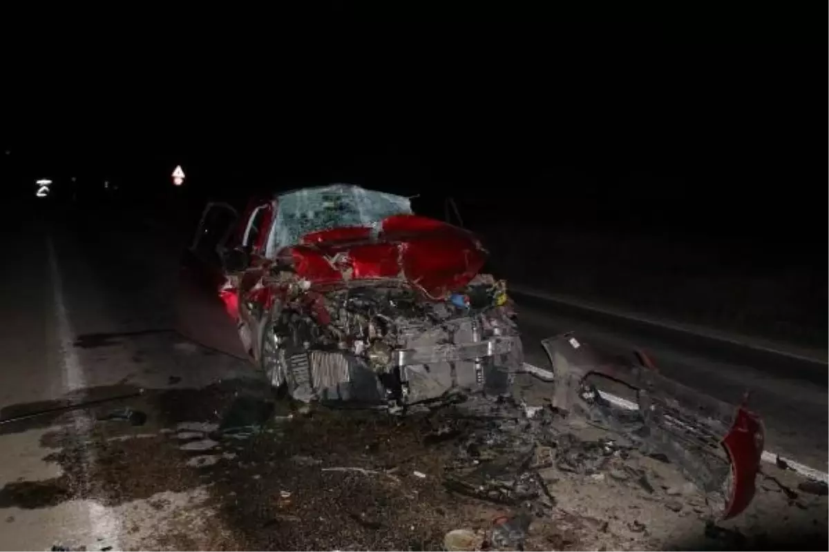 Kozan'da kamyona arkadan çarpan otomobilin sürücüsü hayatını kaybetti