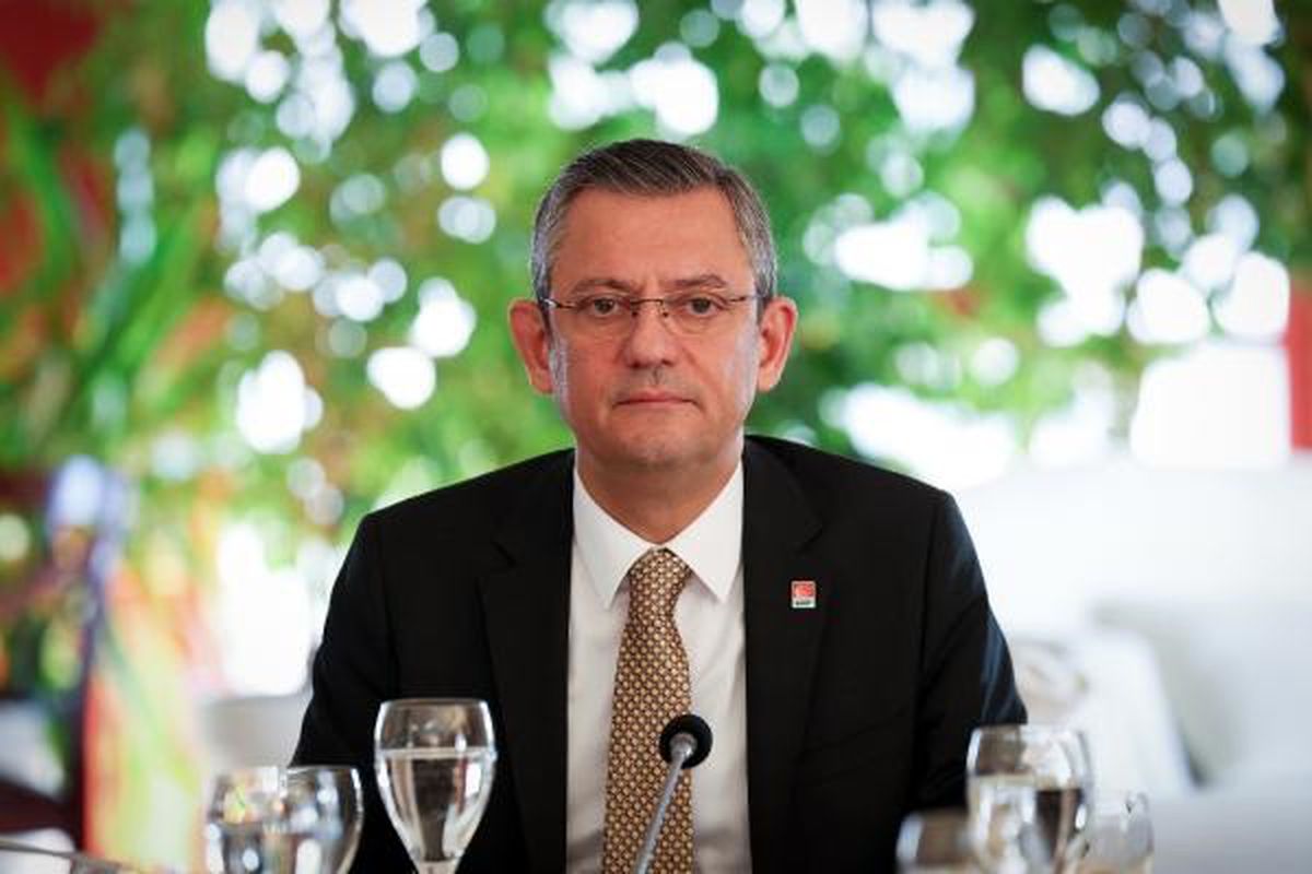 CHP Genel Başkanı Özgür Özel, AB büyükelçileriyle bir araya geldi