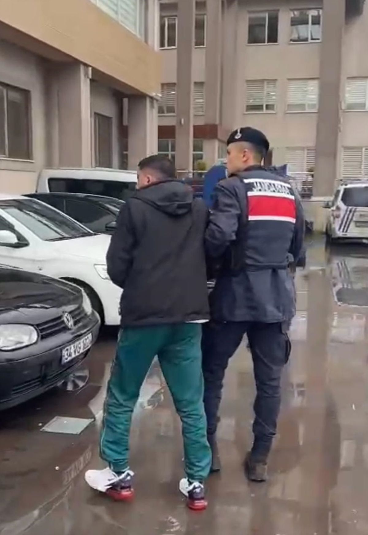 Tekirdağ\'da Otoyolda Çanta Gasbı Yapan Şüpheliler Tutuklandı