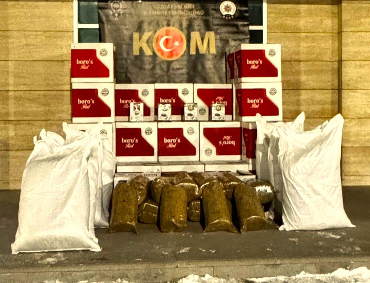 Yozgat\'ta Kaçak Makaron ve Tütün Operasyonu: 410 Bin Makaron ve 247 Kilogram Kaçak Tütün Ele Geçirildi