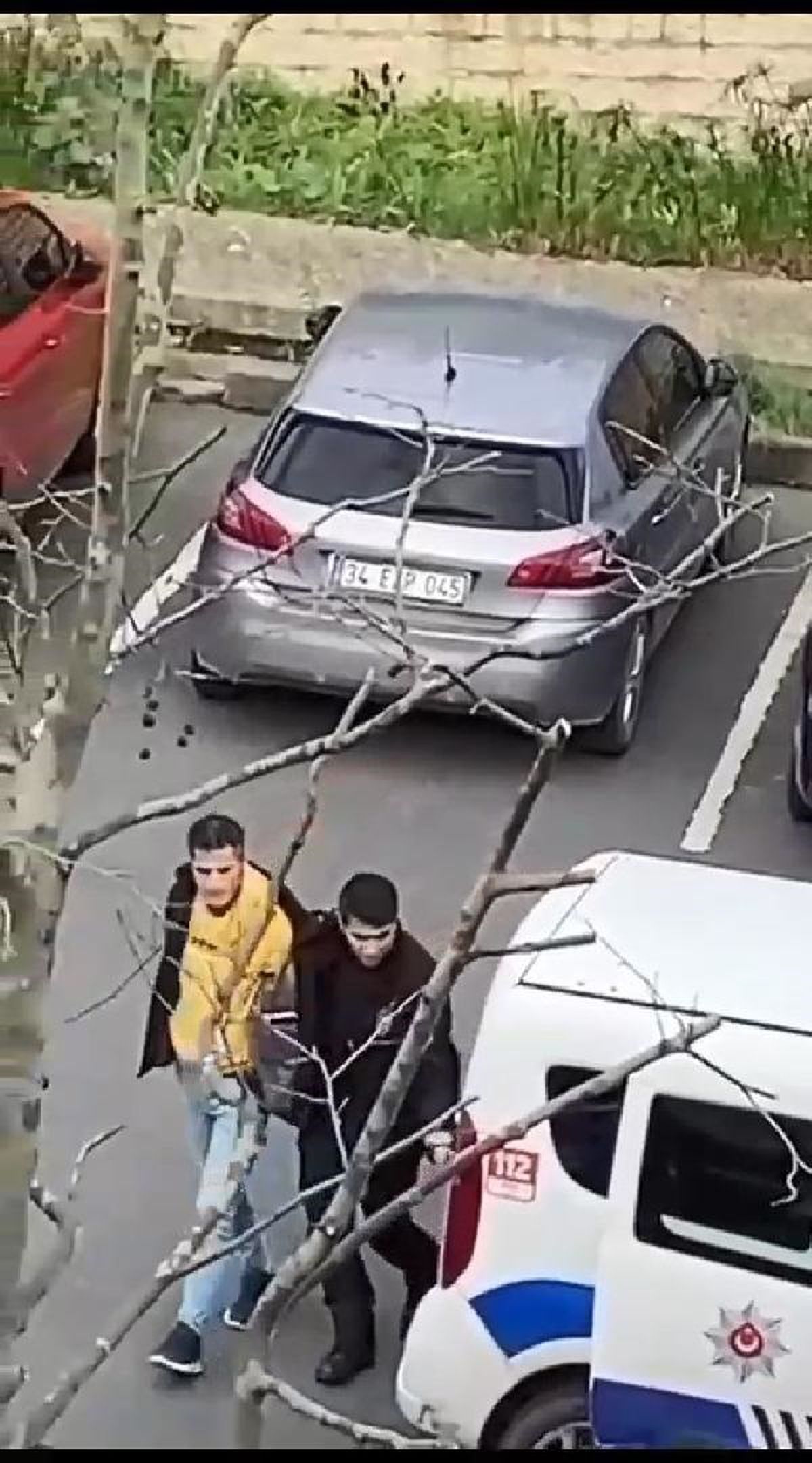 ABD İstanbul Başkonsolosluğu otoparkına girmeye çalışan şüpheli yakalandı