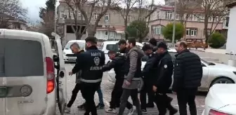 İstanbul'da Otomobillerin Hayalet Ekranları ve Plakaları Çalındı