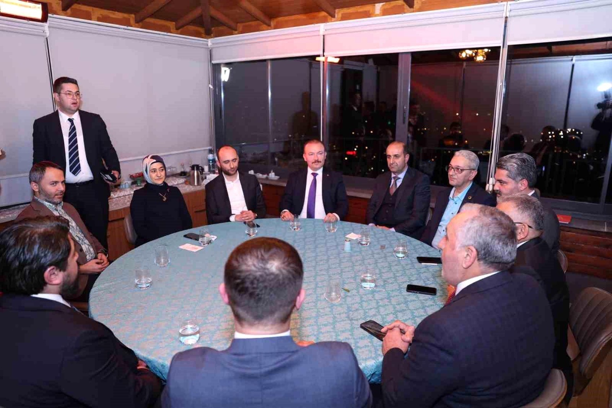 Kayseri\'de Cumhur İttifakı İlçe Belediye Başkanları Aday Tanıtımı Toplantısı İstişareleri Yapıldı