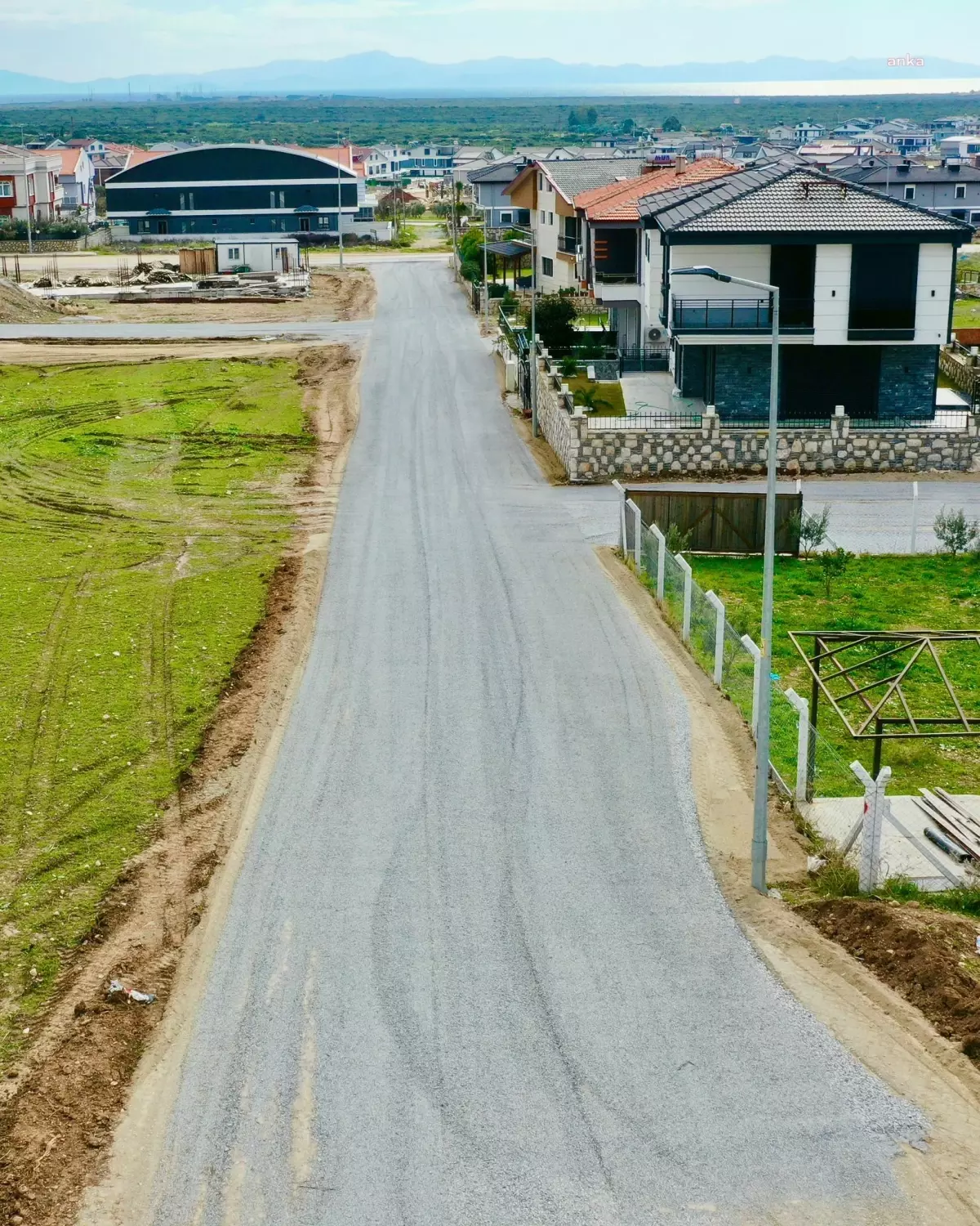 Didim Belediyesi Yol Yapım Çalışmalarına Devam Ediyor