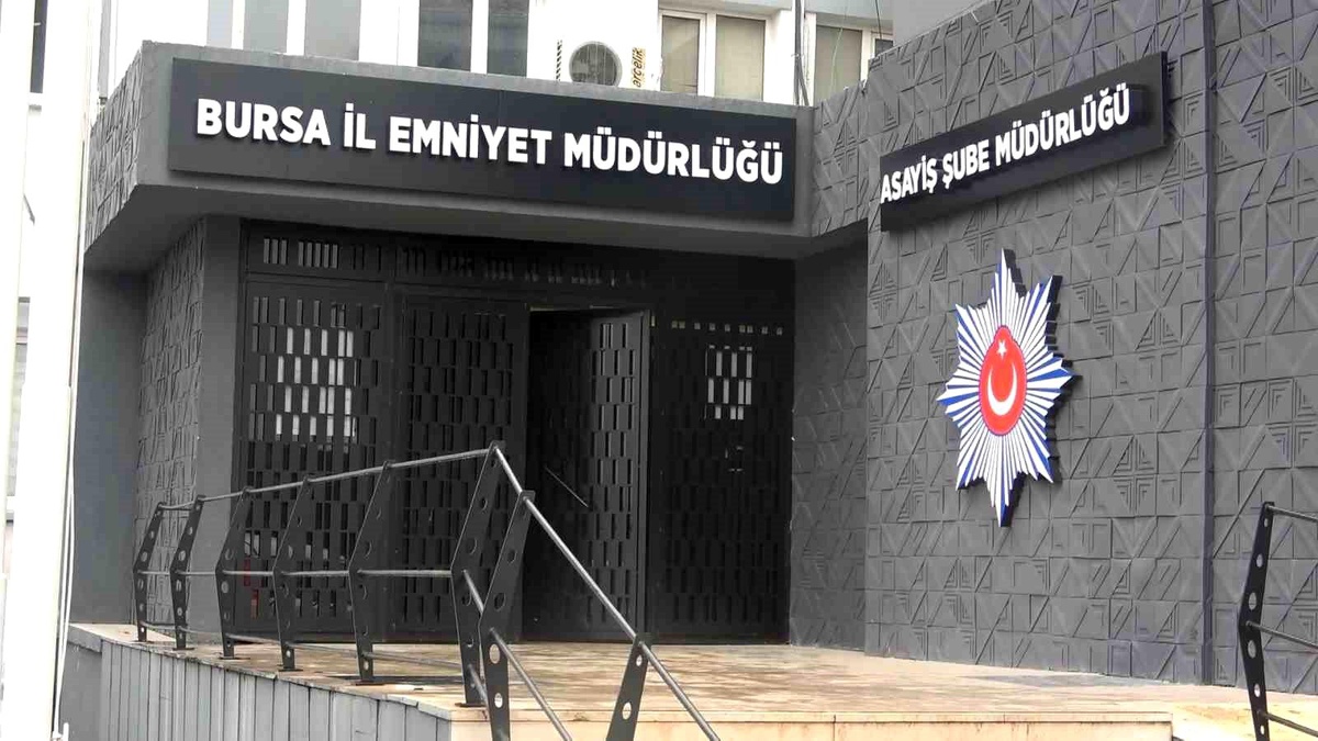 Bursa\'da Husumetli İki Kişi Arasında Silahlı Saldırı
