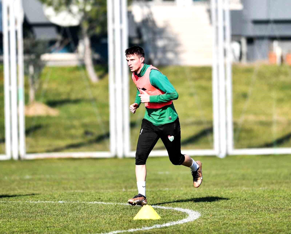 Bursaspor, Altınordu maçı hazırlıklarına başladı