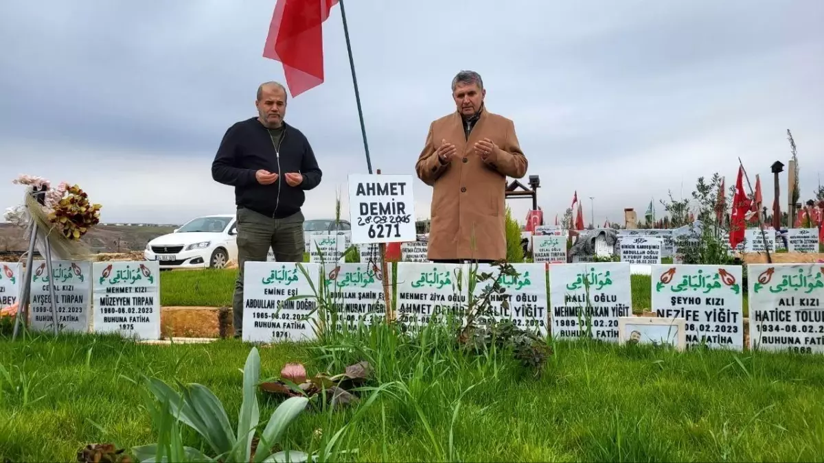 Adıyamanlı Mehmet Ziya Demir\'in Depremde Kaybolan Eşi ve Çocuğu Hala Bulunamadı