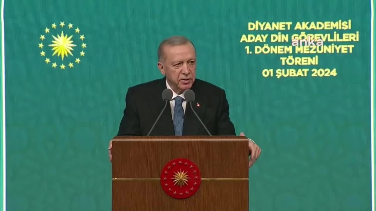 Erdoğan: "İslam\'ın Hayata Dair Kurallarının Bütününü Temsil Eden Şeriata Düşmanlık, Esasında Dinin Bizatihi Kendisine Husumettir"