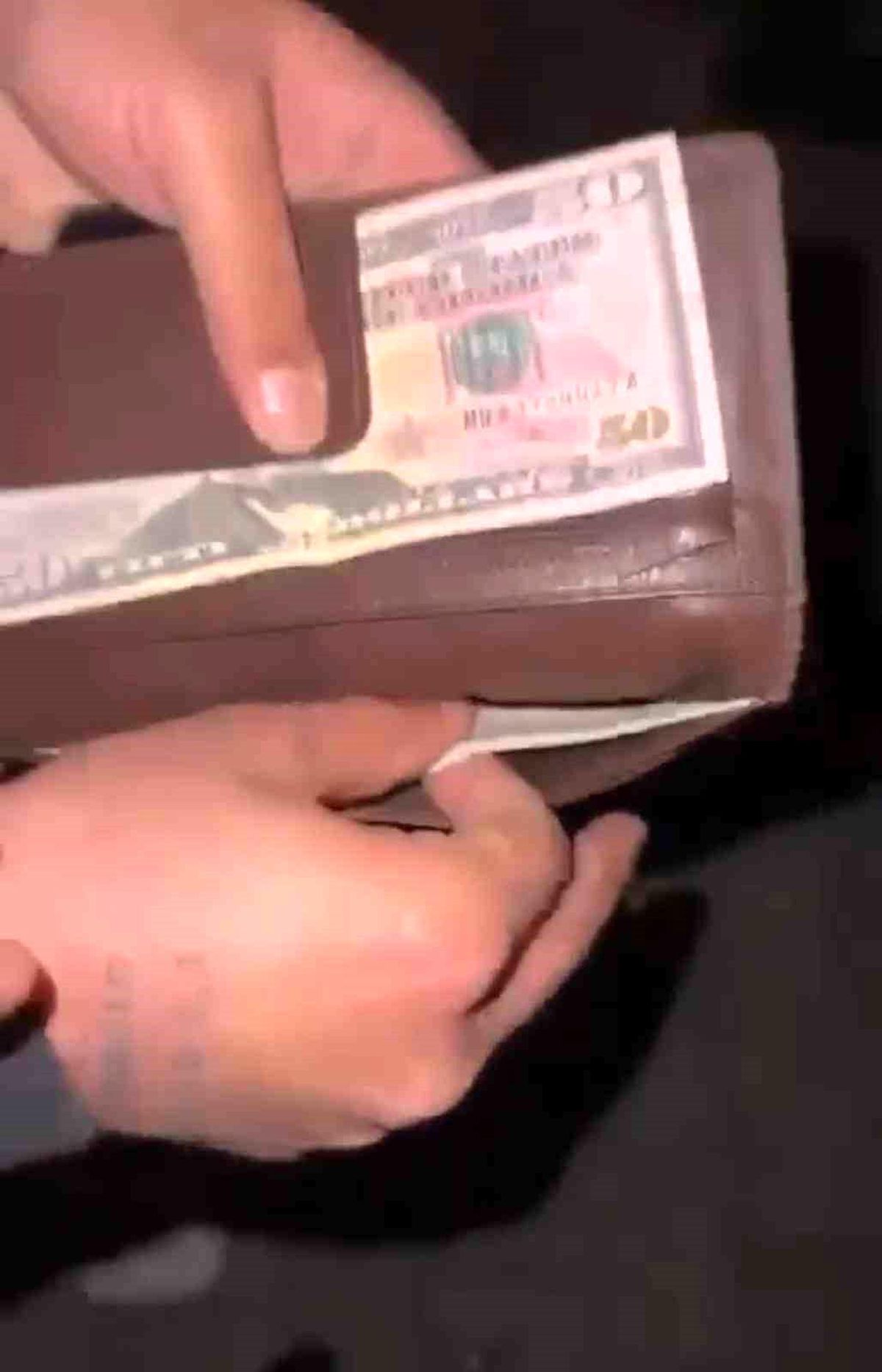 Ortaköy\'de sahte dolar operasyonu: Yabancı uyruklu şahıs gözaltına alındı