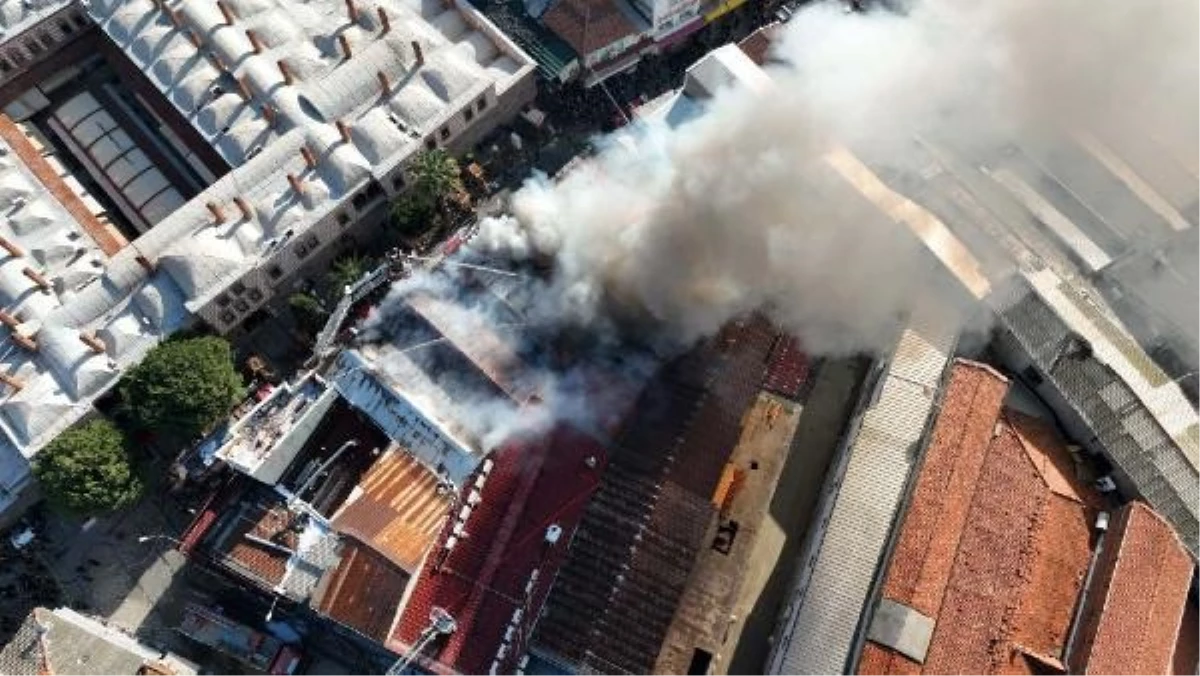 İzmir\'deki Yangına 6 Dakikada Müdahale Edildi