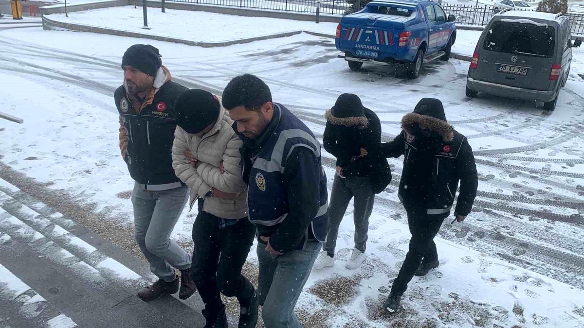 Karaman\'da uyuşturucu operasyonunda 2 şüpheliden 1\'i tutuklandı