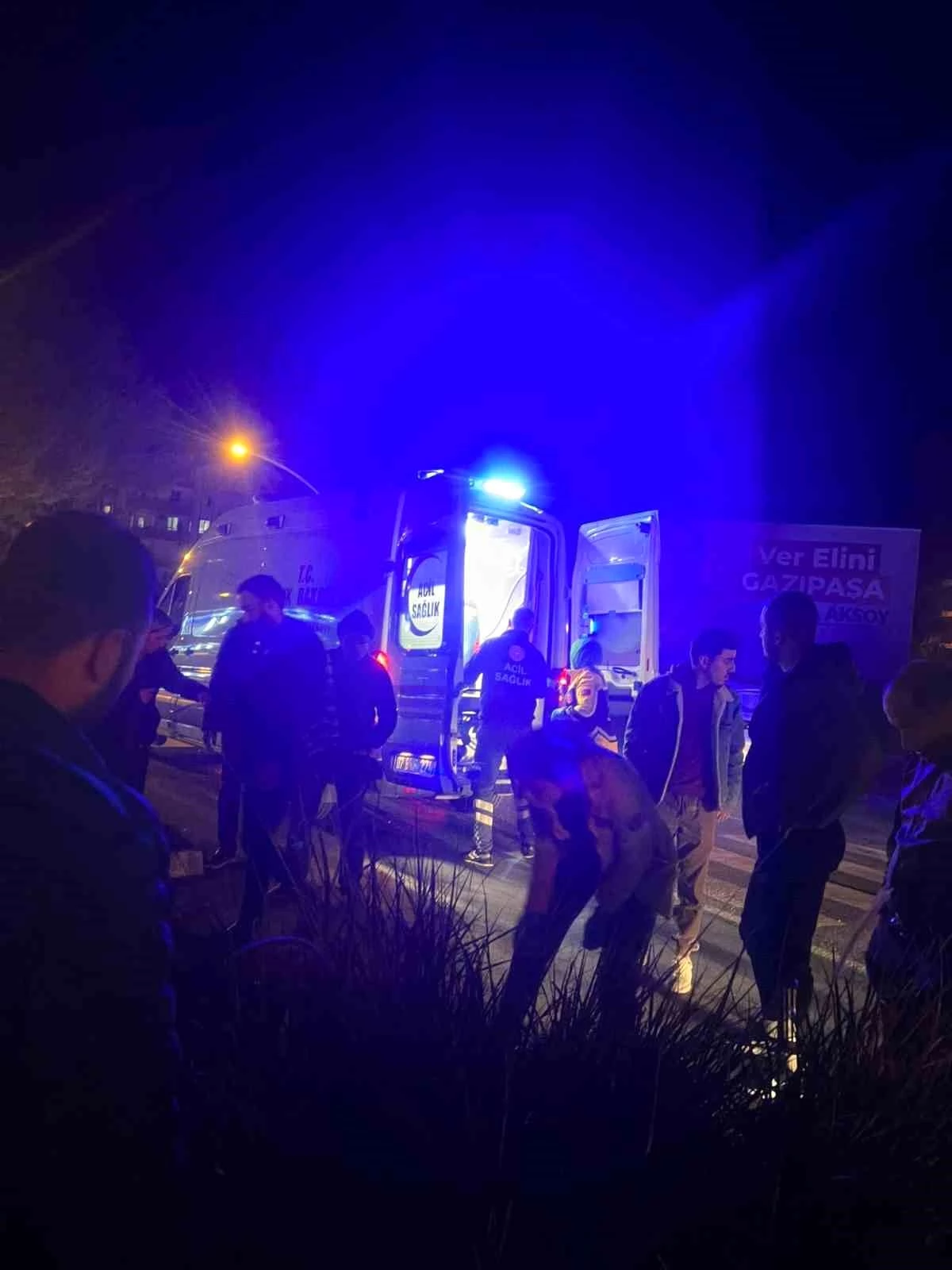Antalya\'da motosiklet kazası: 2 kişi yaralandı