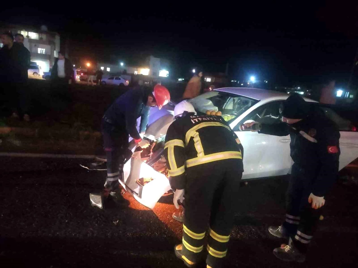 Mardin Kızıltepe\'de Trafik Kazası: 4 Yaralı