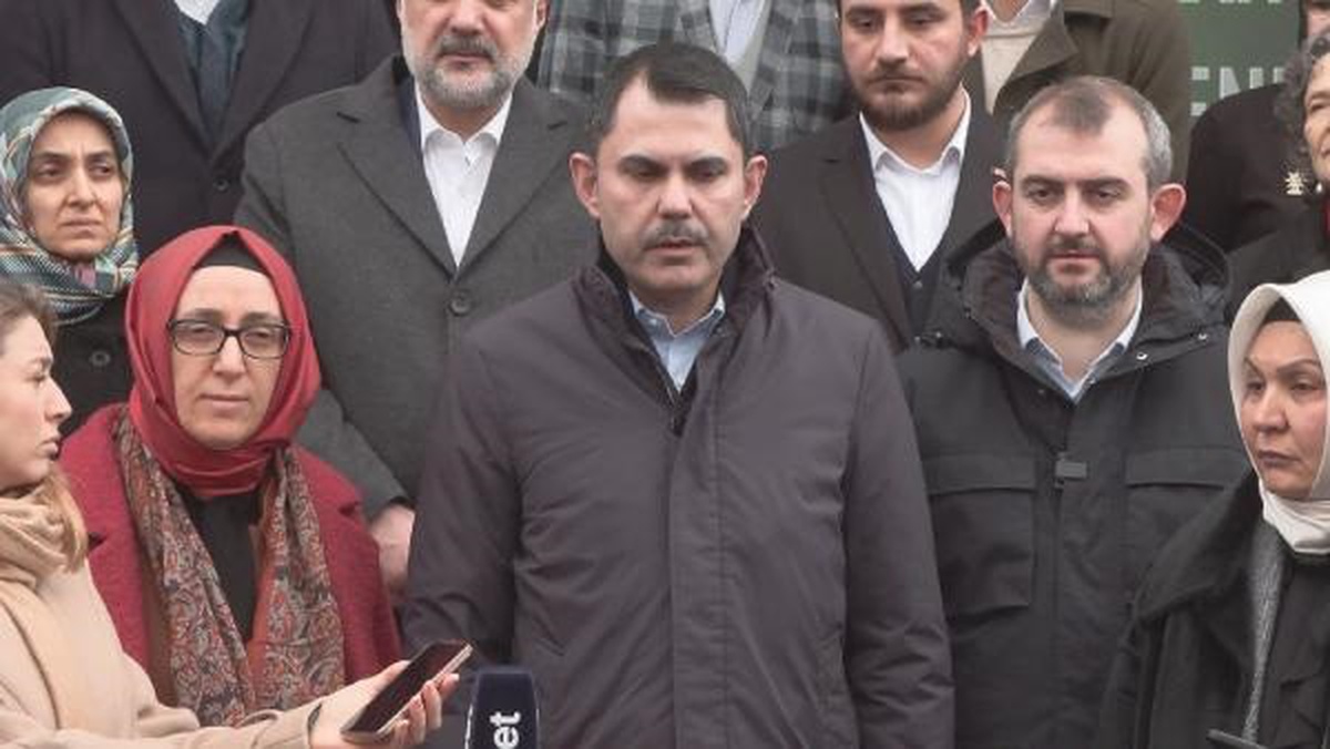 Murat Kurum, depremde hayatını kaybedenler üzerinden siyasi rant elde etmeye çalışanları kınadı