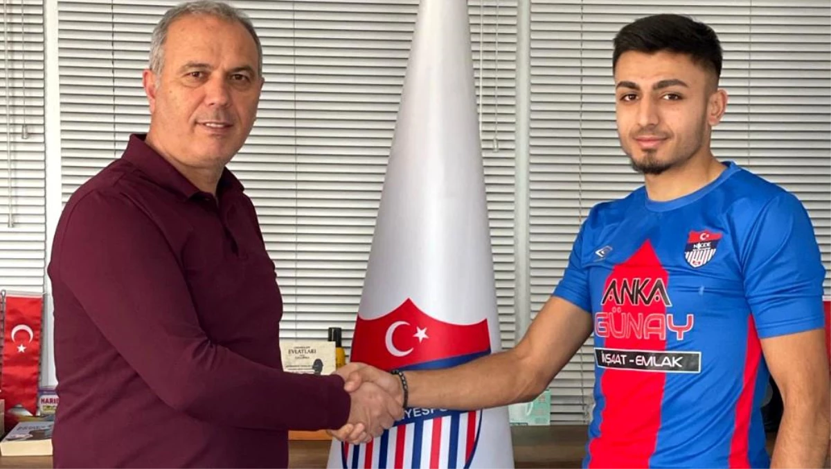 Hacılar Erciyesspor\'un önemli oyuncusu Tolgahan Alan, Niğde Belediyespor ile anlaştı