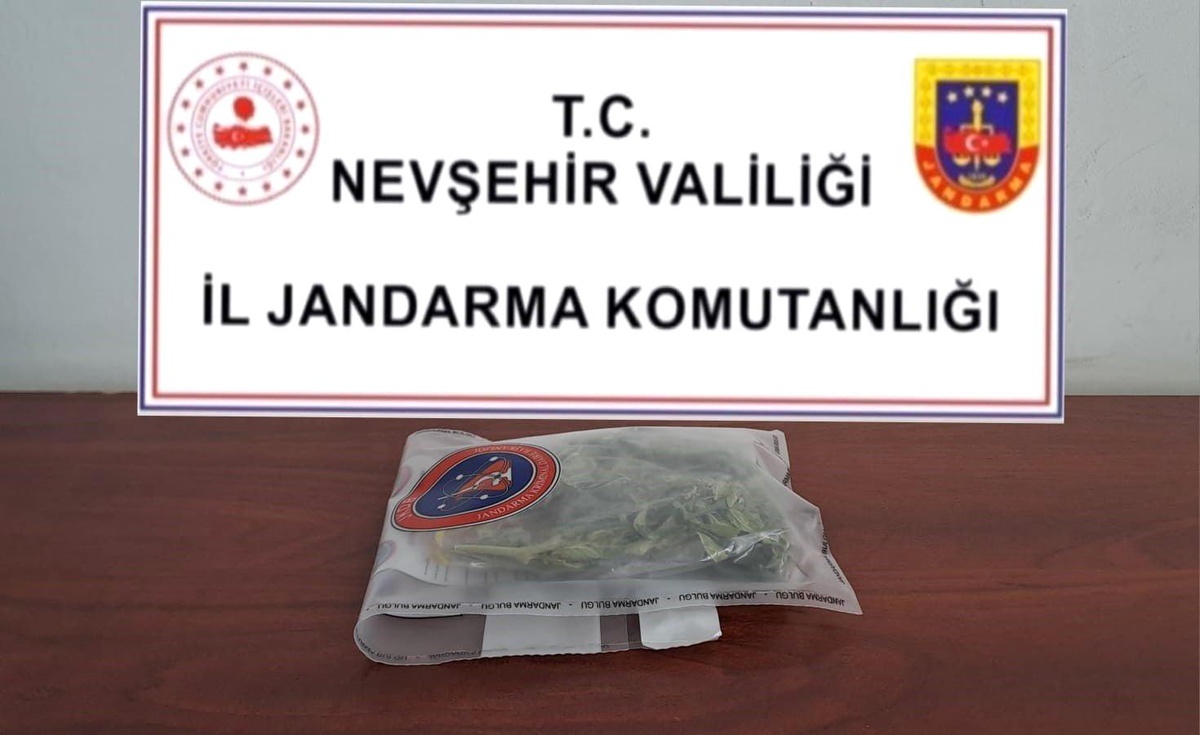 Nevşehir\'de \'torbacı\' olarak tabir edilen uyuşturucu satıcılarına operasyon