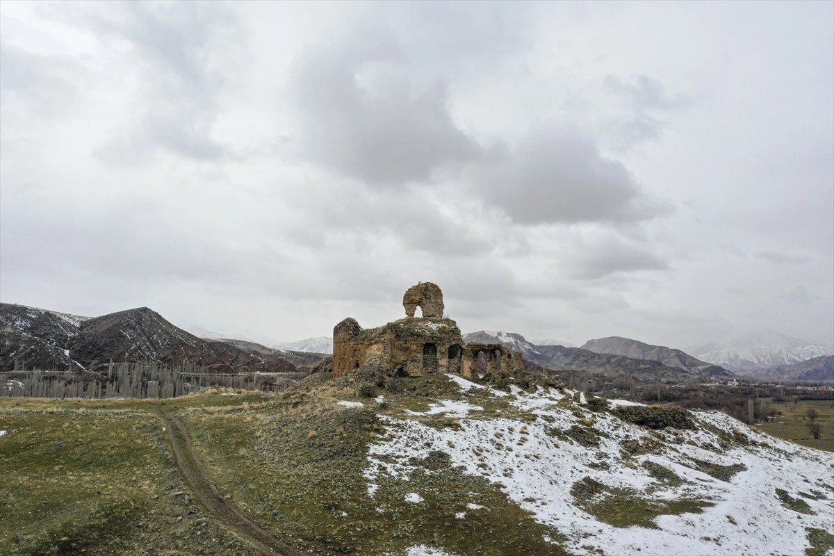 Erzurum\'daki Bana Kilisesi Turizme Kazandırılmayı Bekliyor