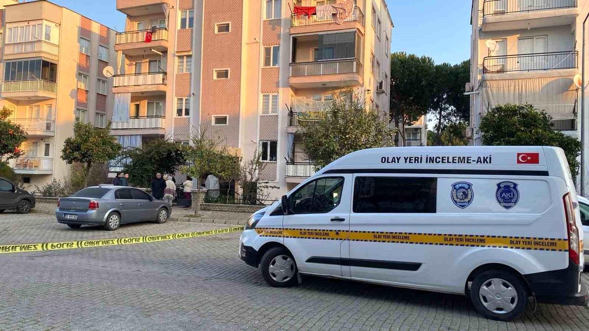 Aydın\'da bir kişi evinin balkonunda ölü bulundu