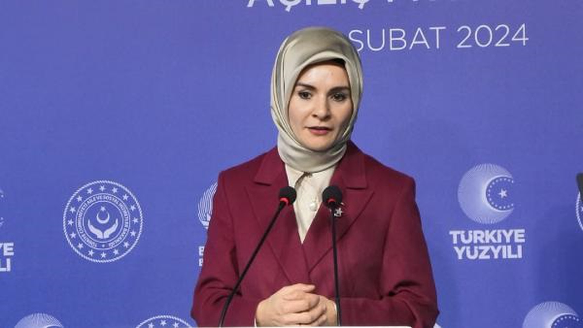 Aile ve Sosyal Hizmetler Bakanı: \'Yaşlı Destek Programı\' ile 128 bin yaşlımızın bakımını gerçekleştirdik