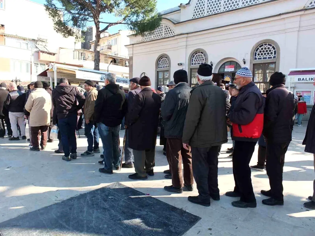 Balıkesir'de Umre'ye Gidecek Vatandaşlar İçin Uğurlama Töreni Düzenlendi