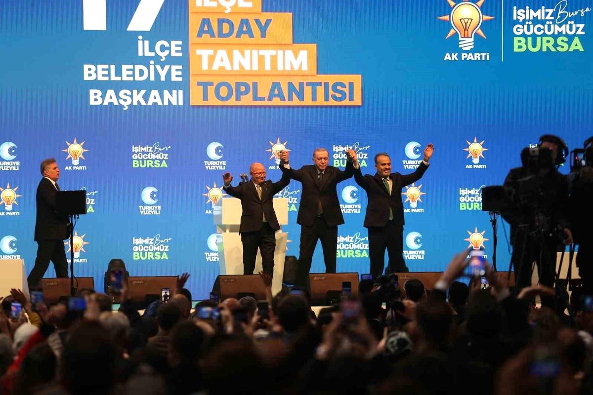 Bursa Büyükşehir Belediye Başkanı Alinur Aktaş, Cumhurbaşkanı Erdoğan\'a tüm belediye başkanlıklarını kazanma sözü verdi