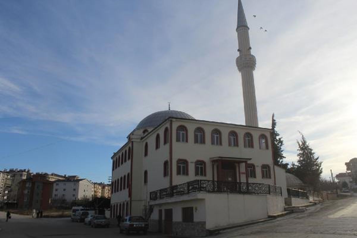 Tosya\'da camiye yardım adı altında haksız para toplayan kişi kaçtı