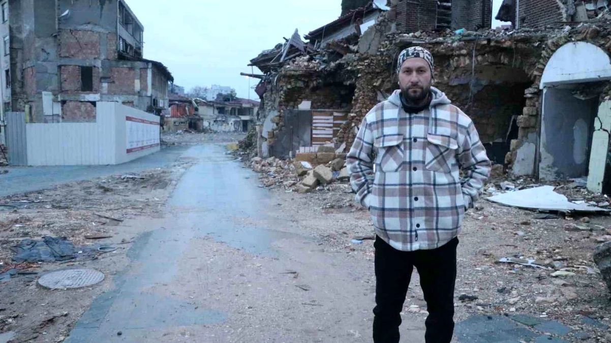 Depremin Vurduğu Hatay\'ın Kalbi Saray Caddesi Yıkıldı