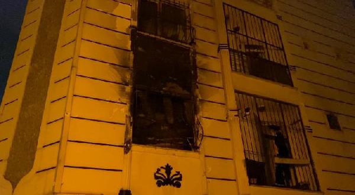 Esenyurt\'ta Yangın: 12 Kişi Mahsur Kaldı, 9 Kişi Hastaneye Kaldırıldı