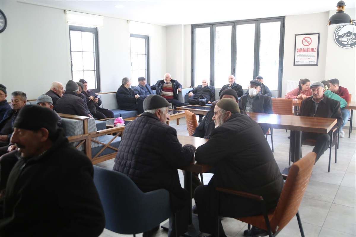 Melikgazi Belediyesi, Eski Çınarlar Yaşam Merkezi\'nde yaşlılara sosyal aktivite imkanı sağlıyor