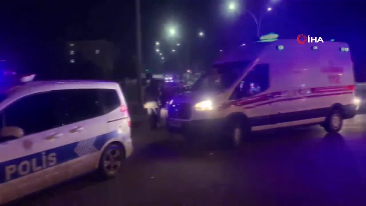 Karaman\'da polis aracı ile otomobil çarpıştı: 1\'i polis 4 yaralı