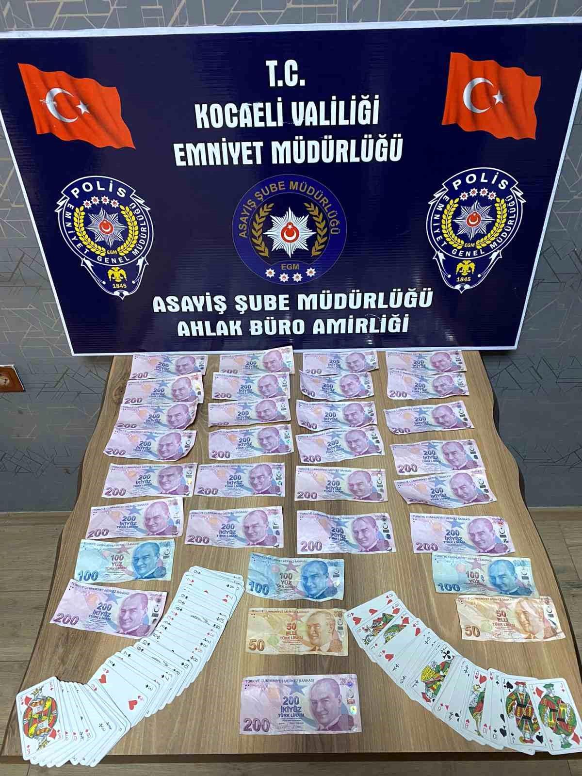 İzmit\'te Kumar Oynatılan İş Yerine Operasyon: İş Yeri Sahibi Hakkında Adli İşlem Başlatıldı