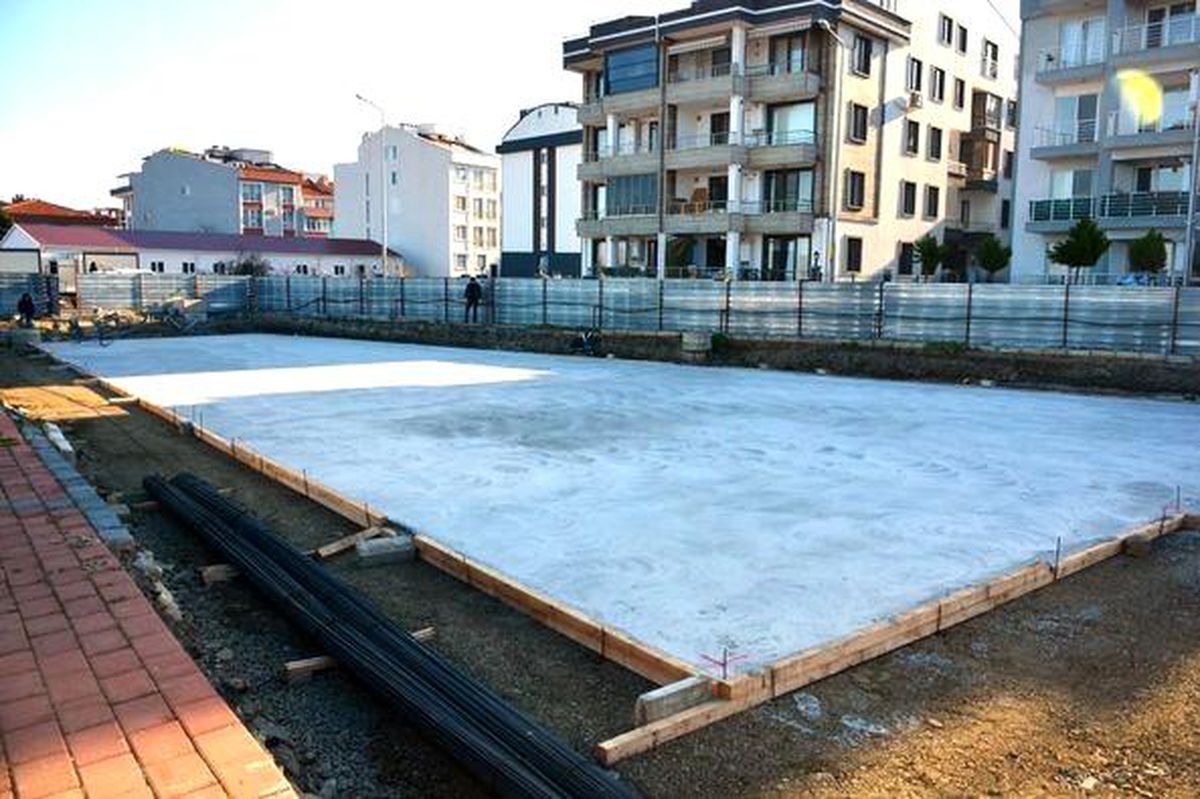 Lapseki Belediyesi \'Kreş ve Gündüz Bakım Evi\' Projesine Devam Ediyor