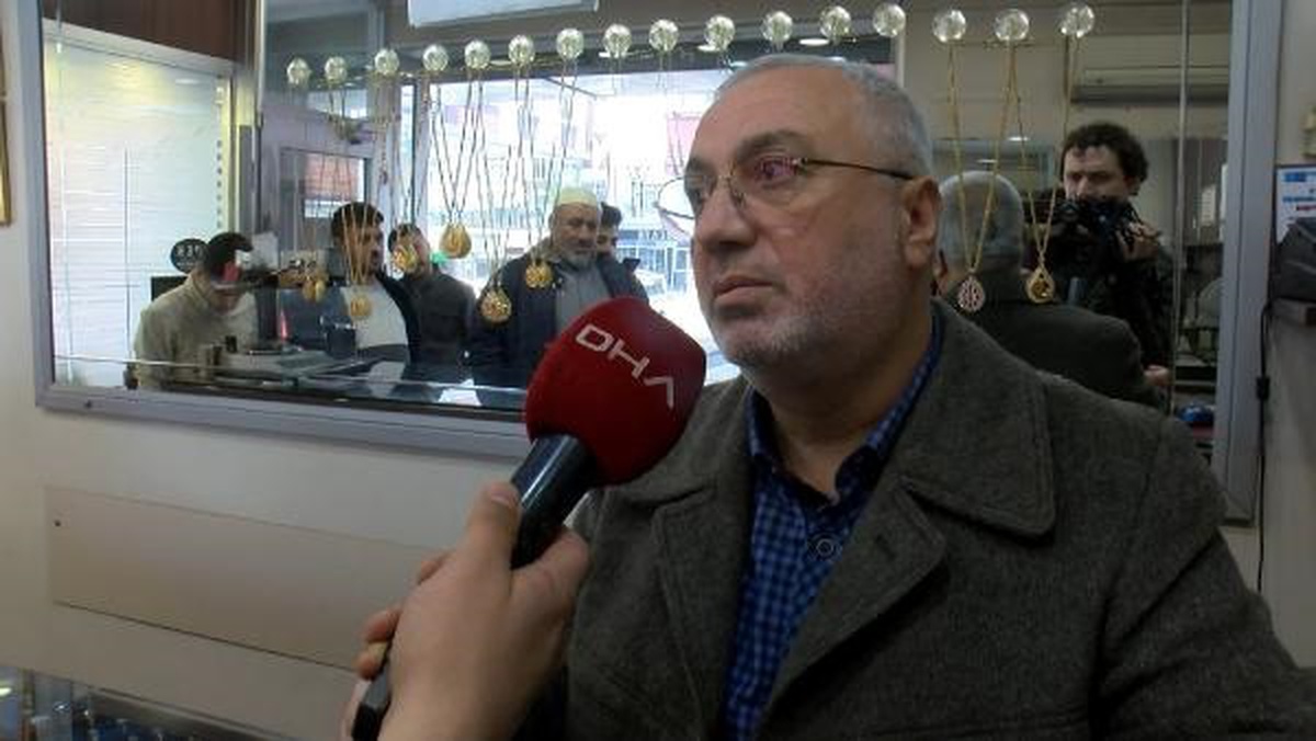 Evlenmek İçin Para Bulamayan Çift Kuyumcuyu Soymaya Kalkıştı