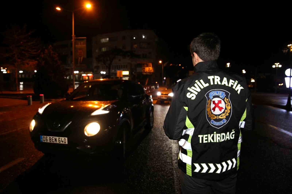 Tekirdağ\'da Sivil Trafik Ekipleri Denetimlerine Devam Ediyor